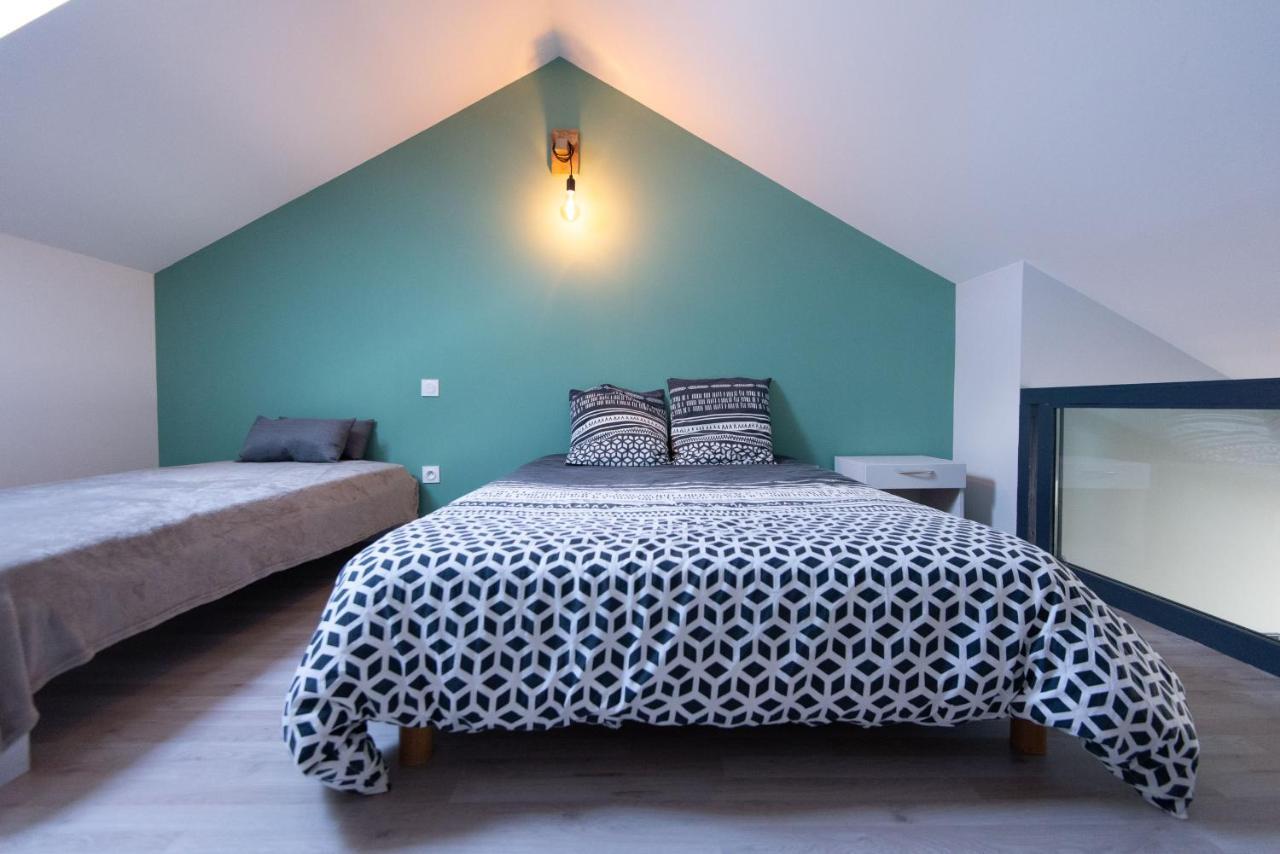 La Chambre Des Carrelets Montigny-sur-l'Ain Luaran gambar